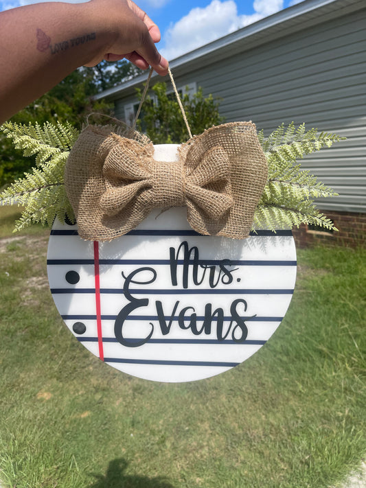 Paper with Bow Door Hanger